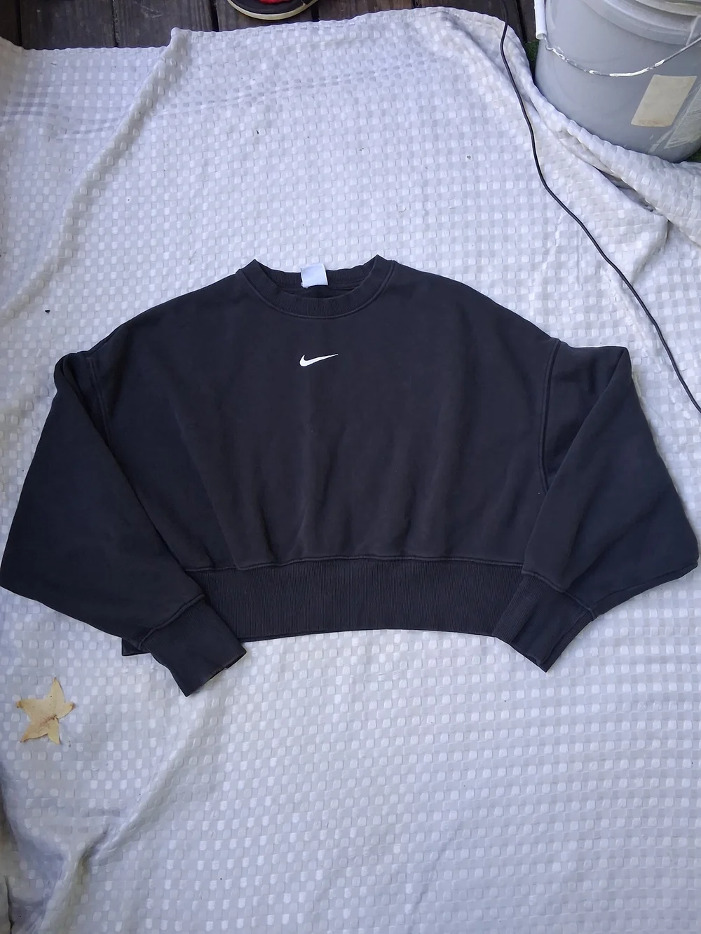 Nike Black Cropped Crewneck Sweatshirt - Women's Size XS